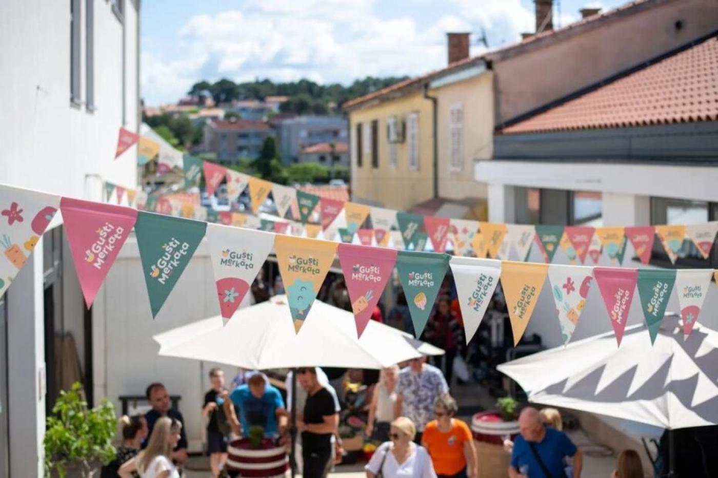 Ovog tjedna u Poreču Street Art Festival, 25. Porečki delfin, jazz i klasična glazba